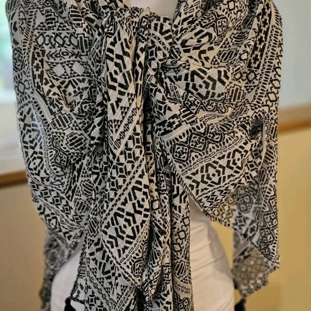 Black & White Tassel Fringe Tribal Poncho Scarf Wrap with Open Sides Sarong
